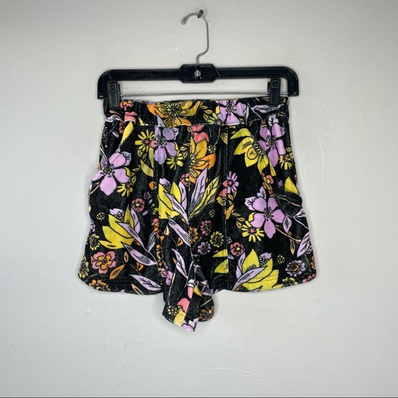 FREE PEOPLE At First Sight Black Floral Terry Shorts - Picture 2 of 8